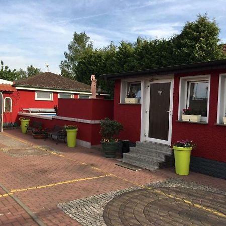 Pension Hollyday Ahrensfelde Exterior foto