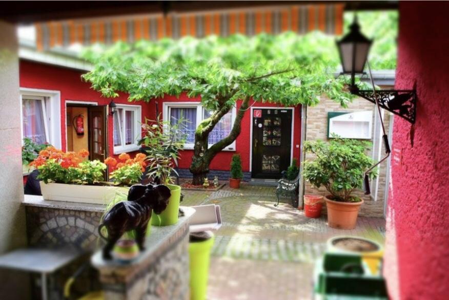 Pension Hollyday Ahrensfelde Exterior foto
